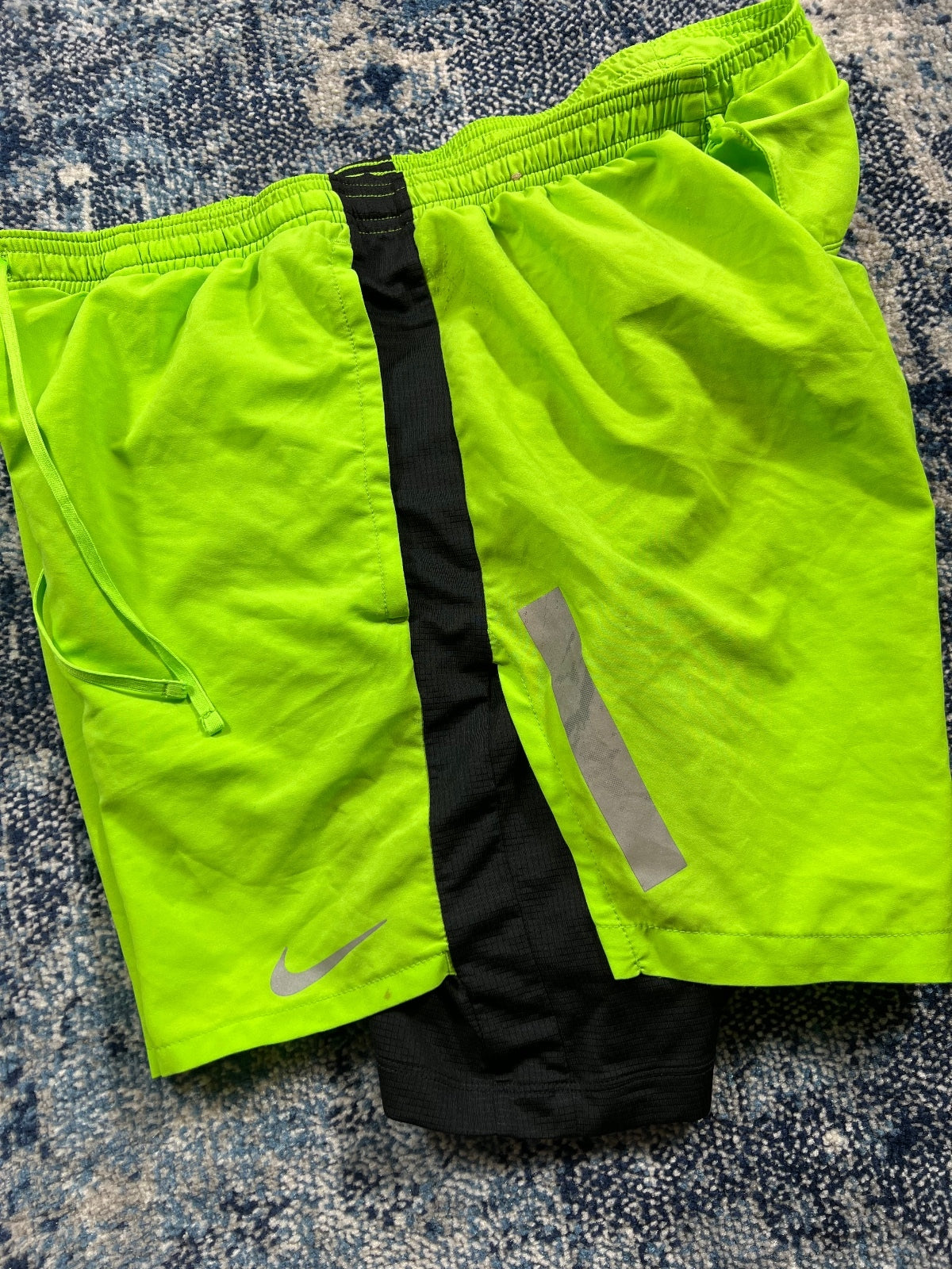 Nike Running Division Flex Stride 2 in 1 Shorts – Green, Men's Large in Green, men's Large – detail view