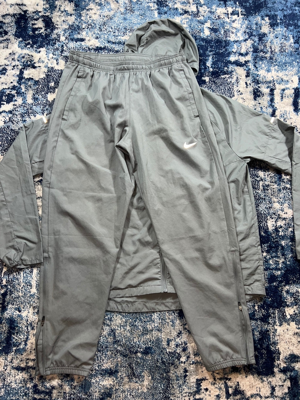 Nike Repel Miler Windrunner / Challenger Bottoms Tracksuit Smoke Grey Medium Men's - product image