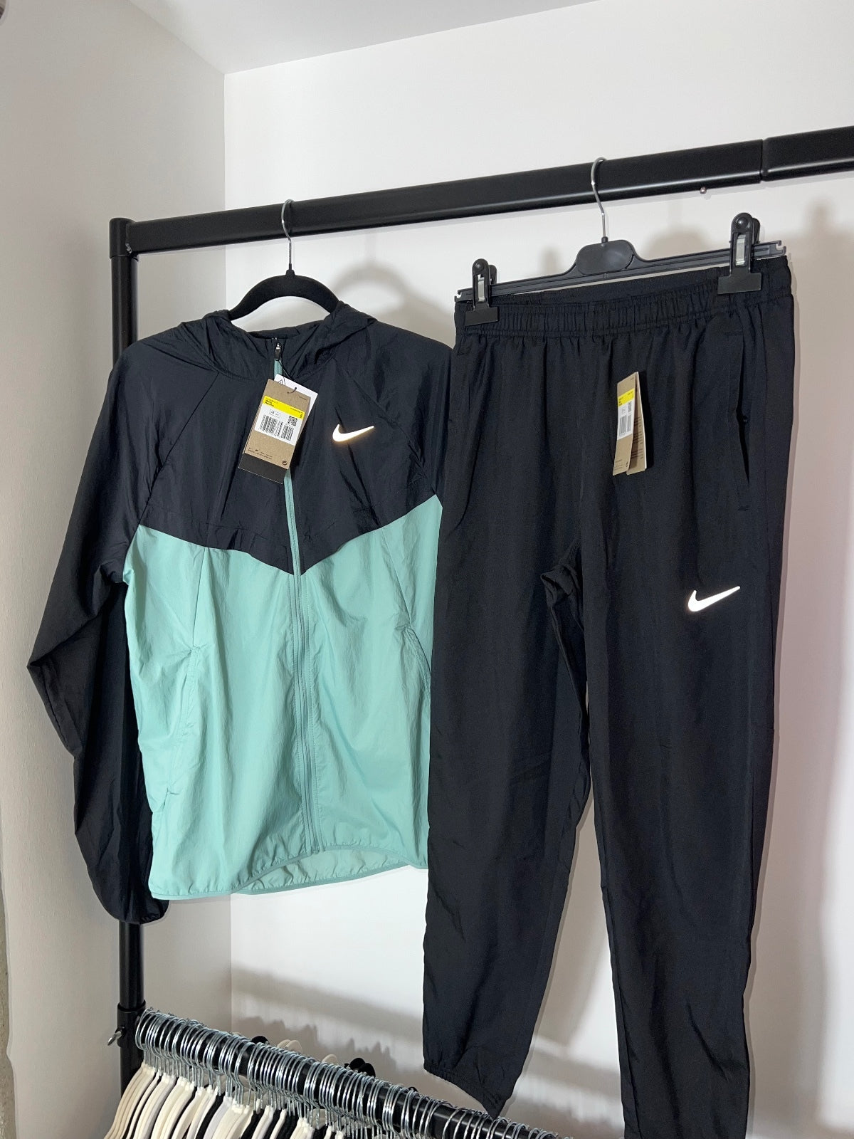 Nike Stride Dri Fit Windrunner / Challenger Bottoms Tracksuit