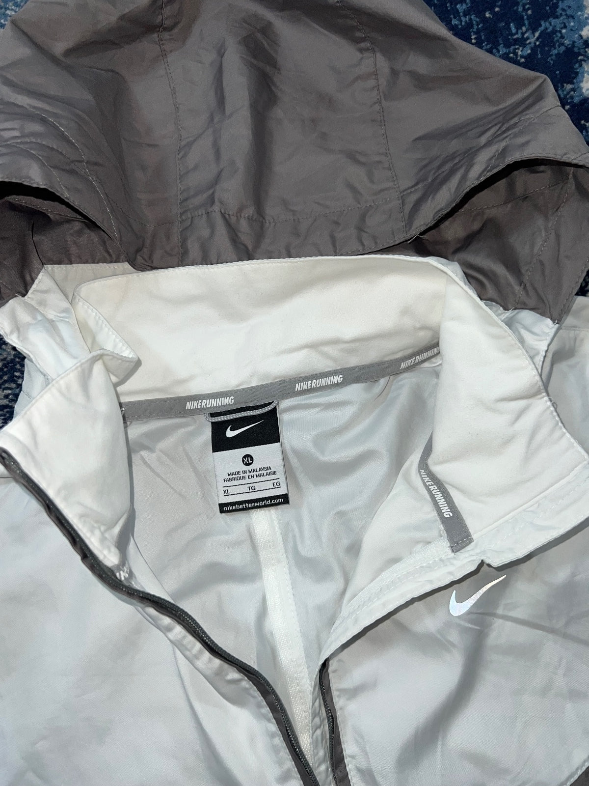 Nike Running Dri Fit Windrunner Jacket – Cream, Women's Small in Cream, men's Small – detail view