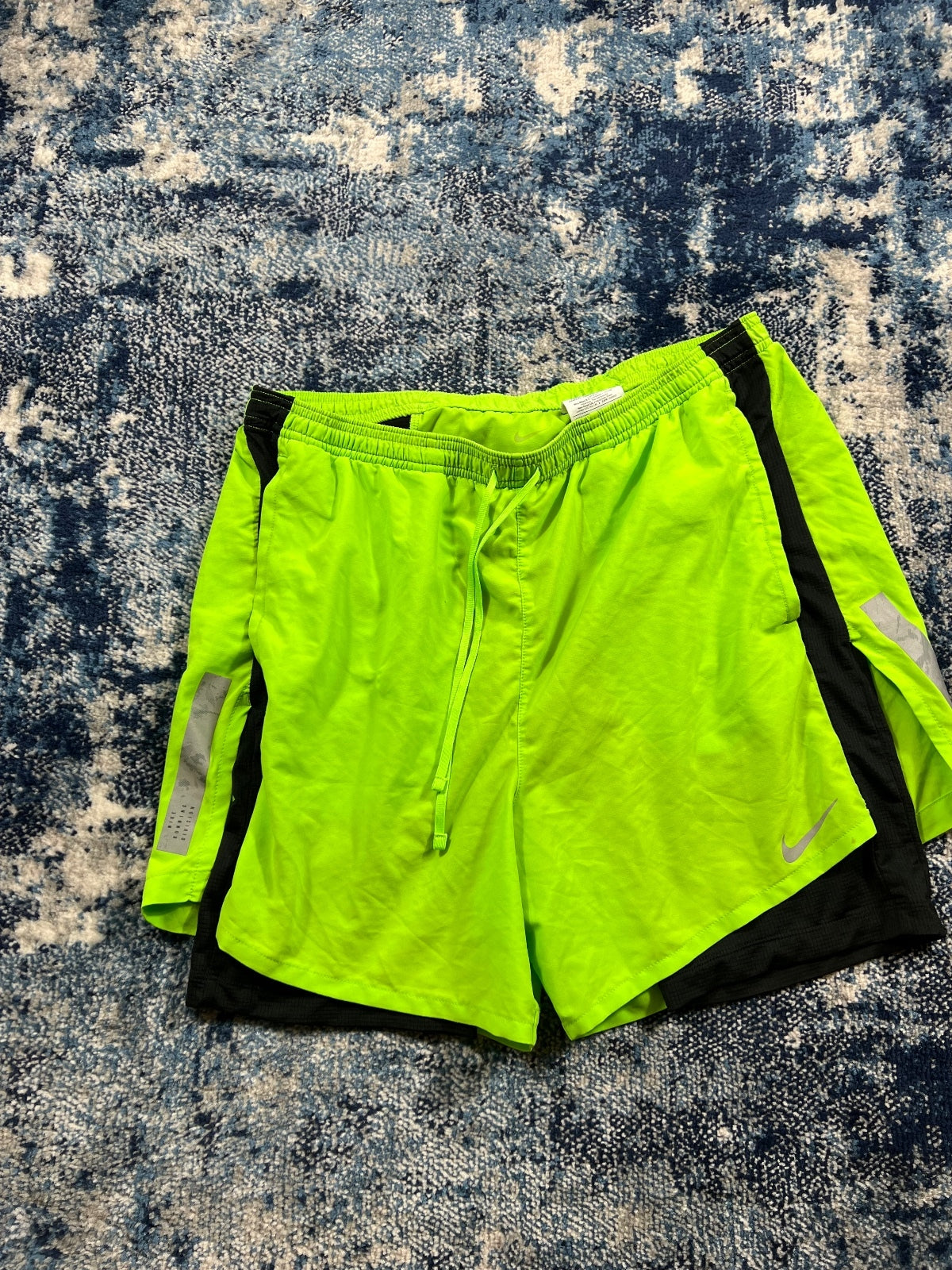 Nike Running Division Flex Stride 2 in 1 Shorts – Green, Men's Large in Green, men's Large – detail view