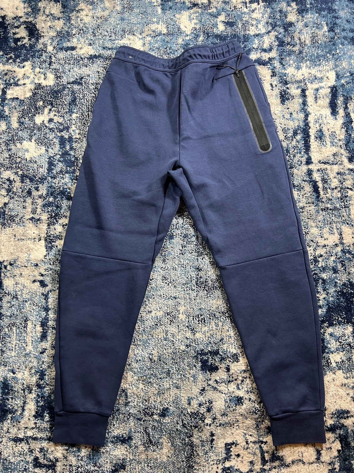 Nike Tech Fleece Tracksuit Bottoms – Navy, Men's Medium in Navy, men's Medium – detail view