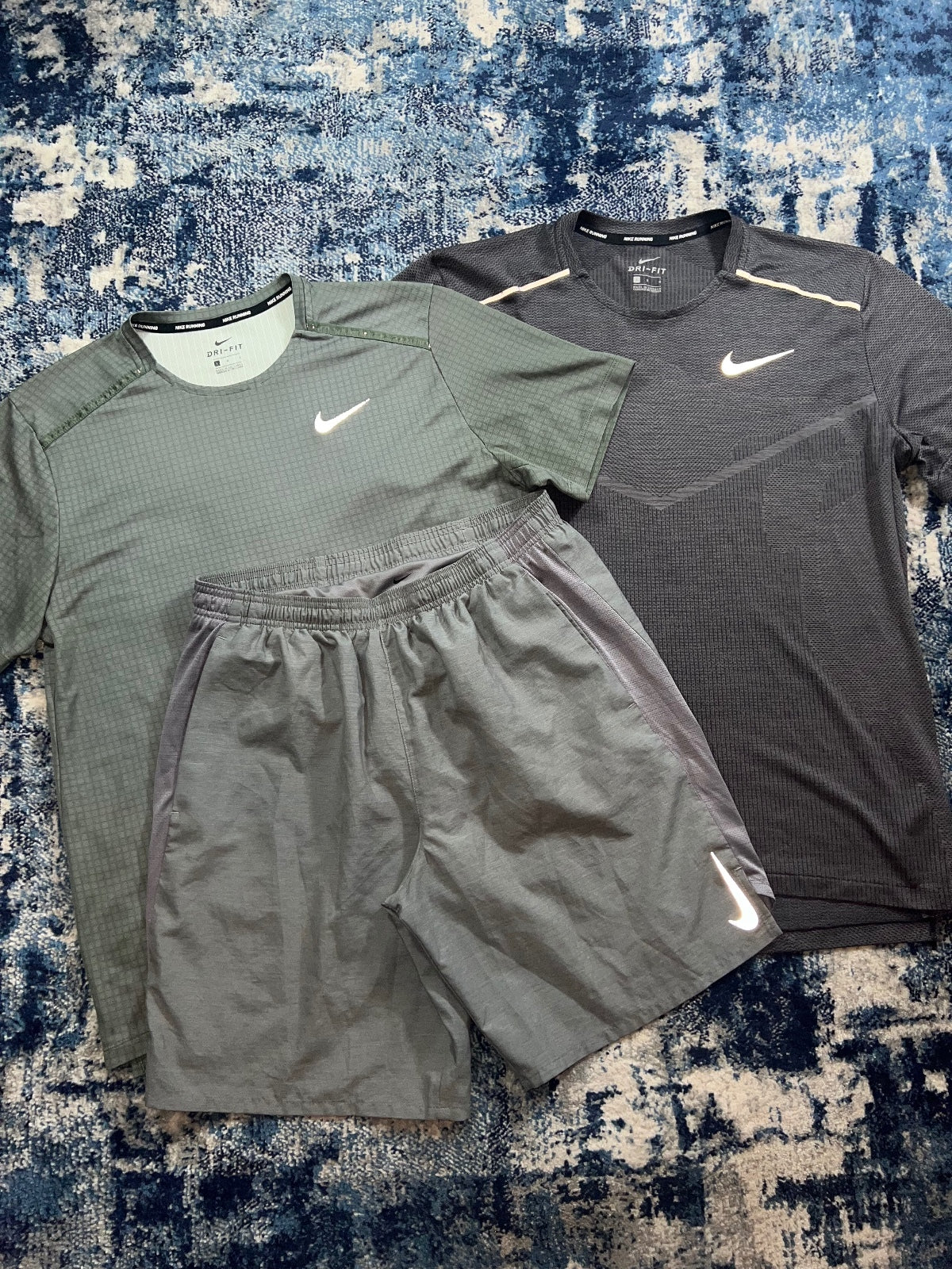 Nike Miler / Tech Knit T-Shirt + Challenger Shorts Bundle Set