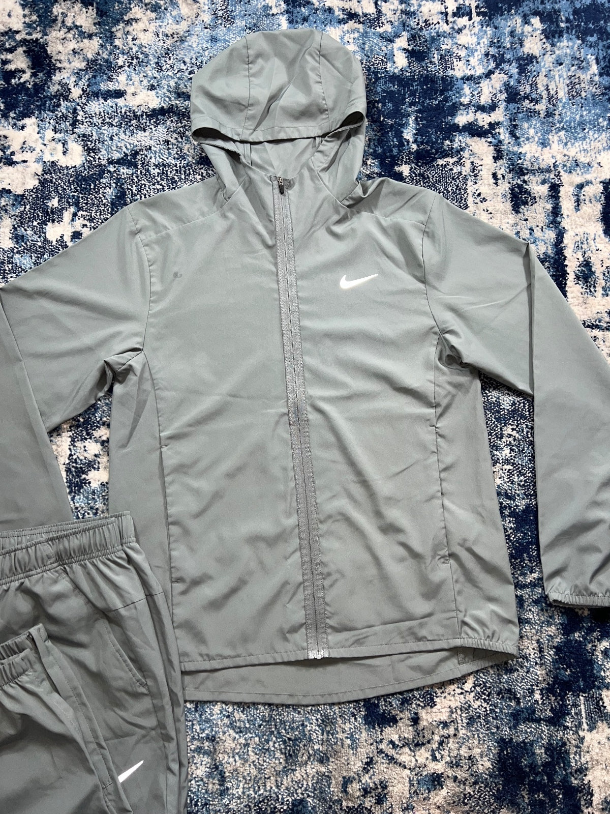 Nike Form Windrunner / Bottoms Tracksuit Set - product image