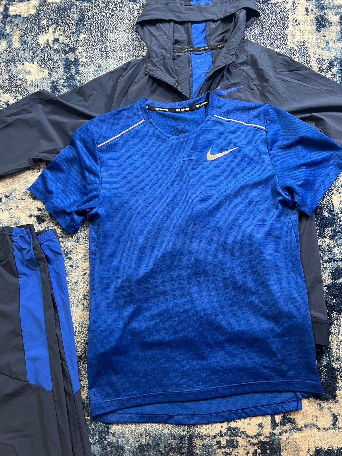 Nike Pro Vent Max Miler three-piece men's blue running set, size Small – view 9