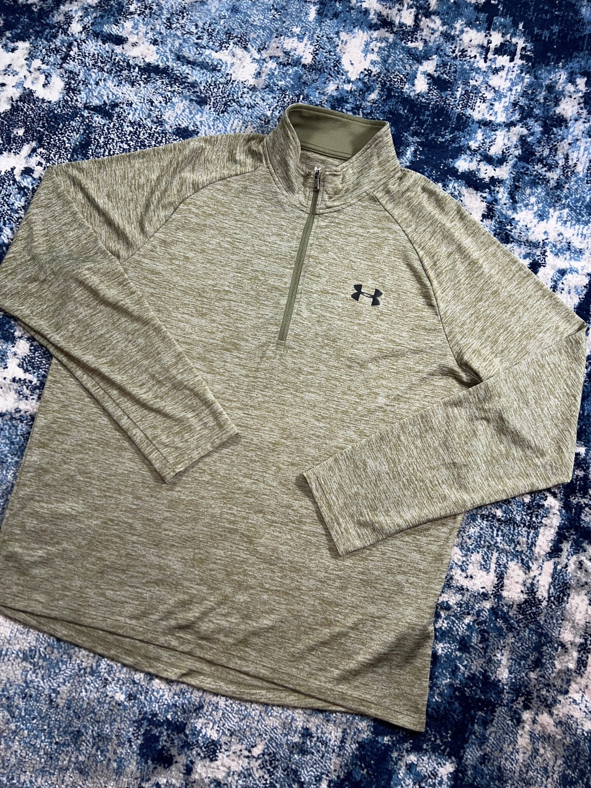 Under Armour Lightweight 1/4 Zip – Khaki, Men's Large in Khaki, men's Large – detail view