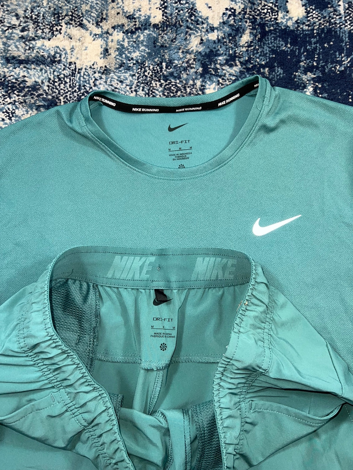 Nike Miler T Shirt / Unlimited Shorts Running Gym Set – Teal Green, Men's Medium in Teal Green, men's Medium – detail view