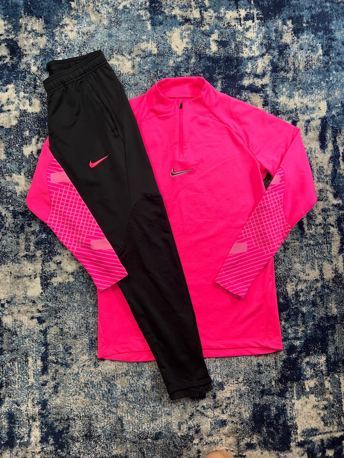 Nike Strike Academy Dri-FIT men's tracksuit set in hot pink and black, size Medium – view 1