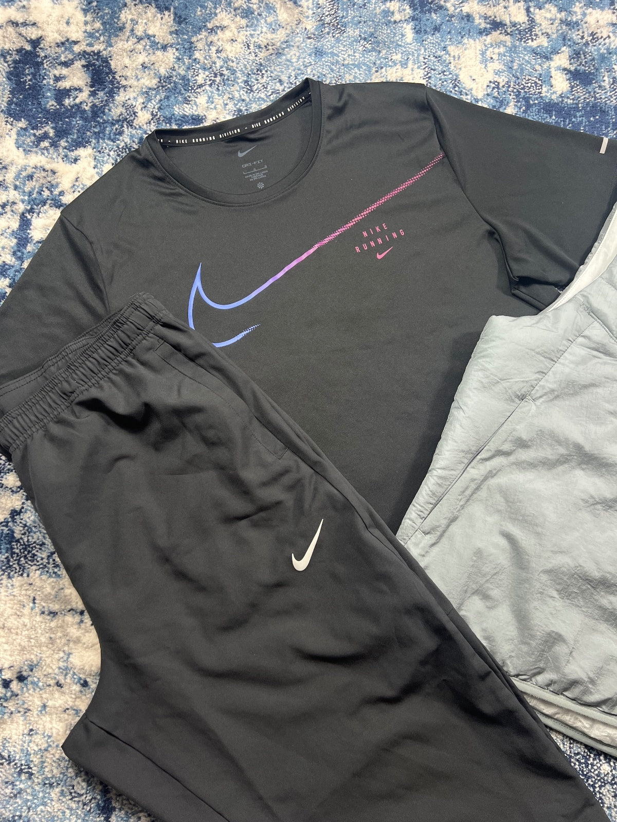 Nike Running Division Miler / Aerolayer Gilet Challenger 3 Piece Tracksuit Set - product image
