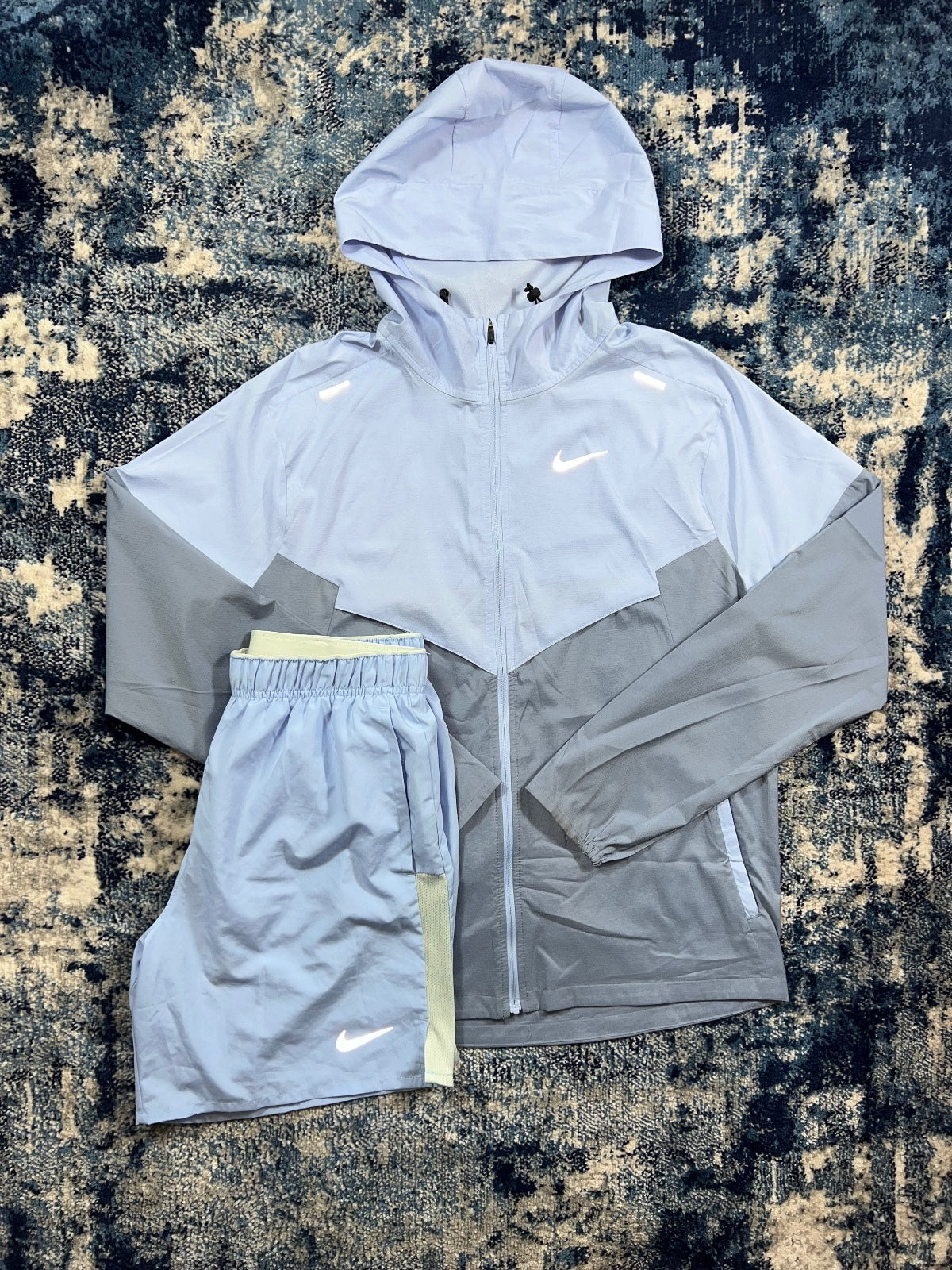Nike Packable Repel Miler Windrunner Jacket / Challenger Shorts Set – LightBlue, Men's Small in LightBlue, men's Small –…