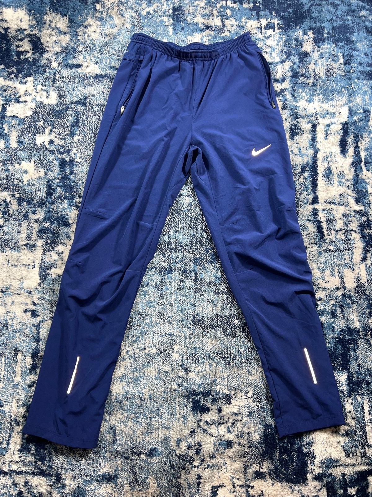 Nike Dri Fit Tracksuit Bottoms – Navy Blue / Red, Men's Medium in Navy Blue / Red, men's Medium – detail view