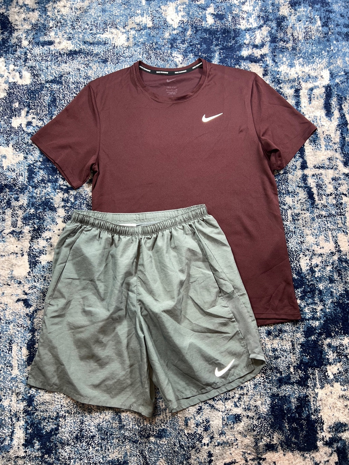 Nike Miler T-Shirt / Challenger Shorts Running Gym Set Small Men's - product image