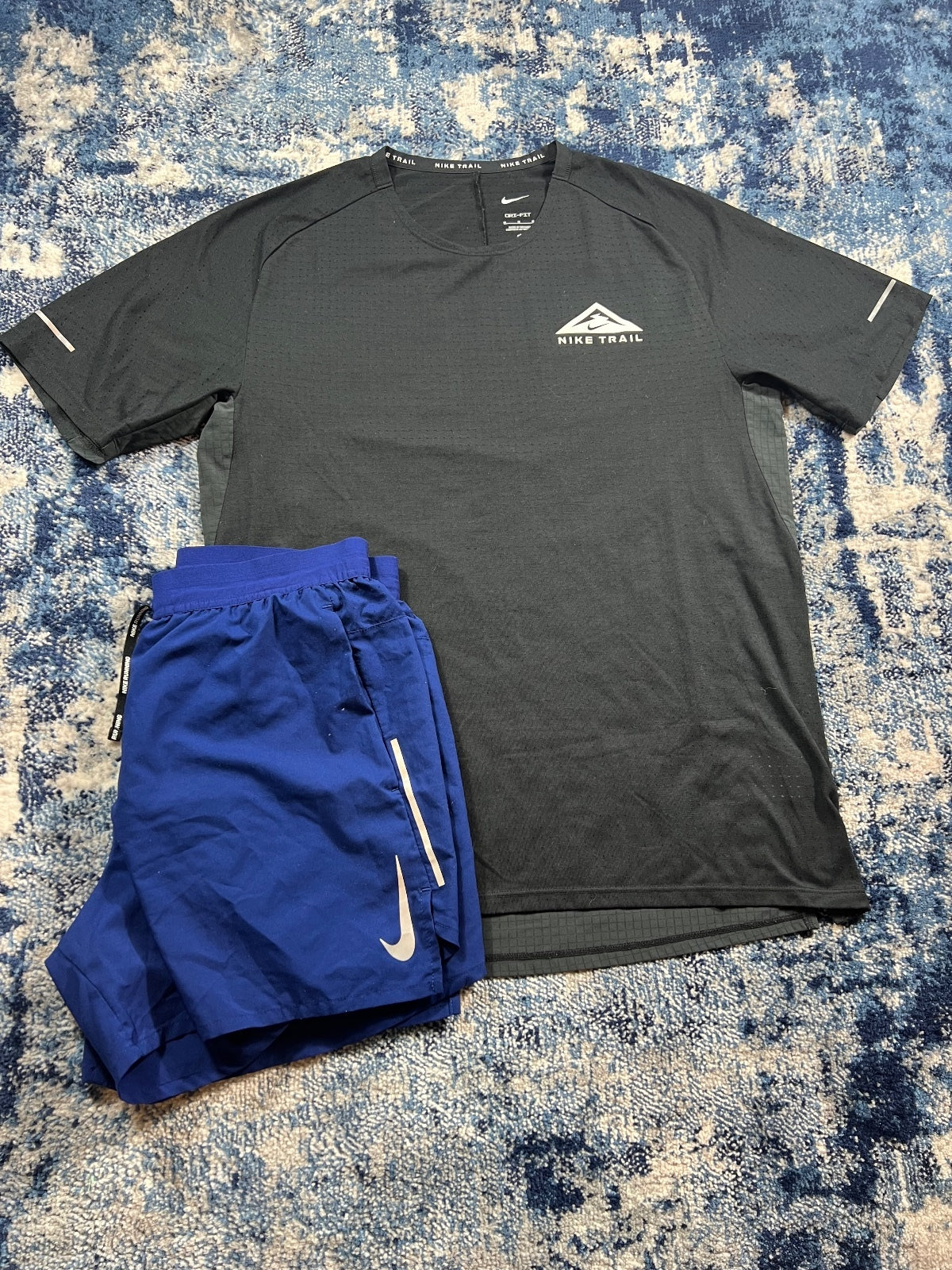Nike Trail T Shirt / Flex Stride Shorts Bundle – Blue, Men's Medium in Blue, men's Medium – detail view