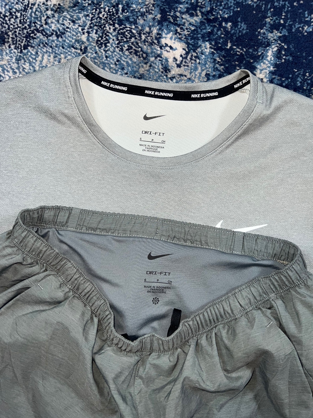 Nike Miler T Shirt / Challenger Shorts Running Gym Set – Grey, Men's Medium in Grey, men's Medium – detail view
