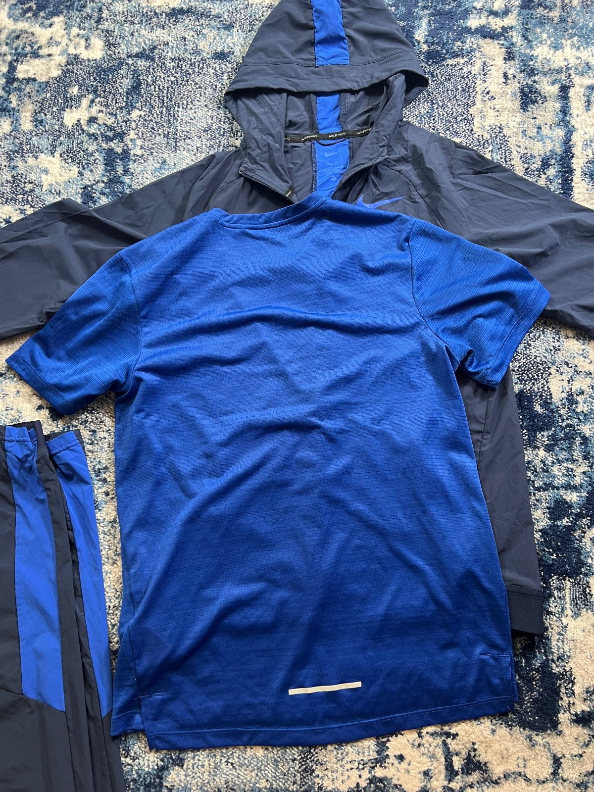 Nike Pro Vent Max Miler three-piece men's blue running set, size Small – view 14