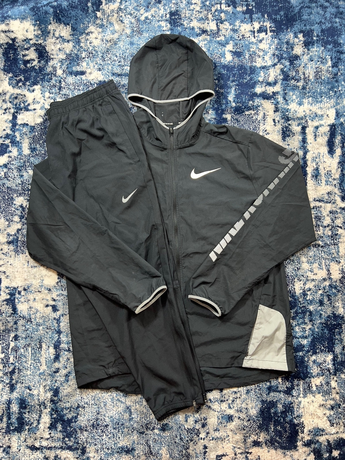Nike Running Windrunner Jacket / Dri Fit Bottoms Tracksuit Set – Black, Men's Large in Black, men's Large – front view
