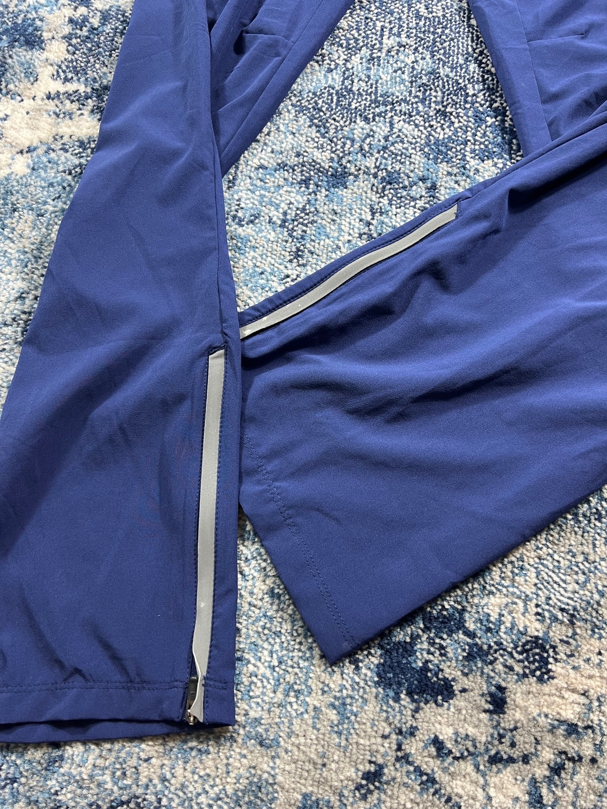 Nike Dri Fit Tracksuit Bottoms – Navy Blue / Red, Men's Medium in Navy Blue / Red, men's Medium – detail view